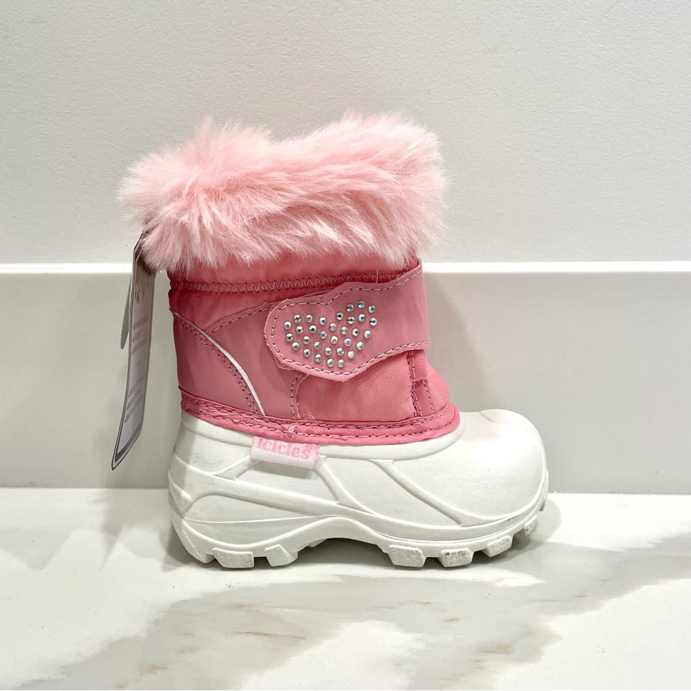 NEW Icicles Pink Rhinestone Ice Heart Winter Boots (size 5)